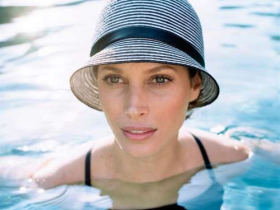 Christy Turlington 02