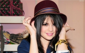 Selena Gomez 021