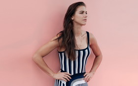 Alex Morgan 24 Vogue October 2019