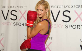 Erin Heatherton 012