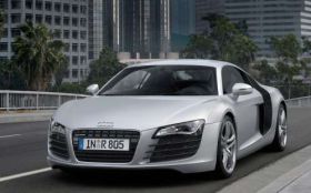 Audi R8 1920x1200 019