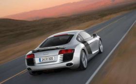 Audi R8 1920x1200 050