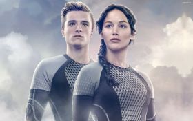 Igrzyska smierci - W pierscieniu ognia 032 Peeta Mellark, Katniss Everdeen