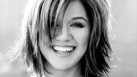 Kelly Clarkson 026