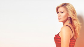 Kelly Clarkson 032