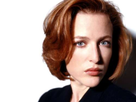 Gillian Anderson 03