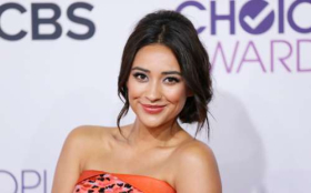 Shay Mitchell 010