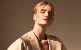 Rosie Huntington-Whiteley 033 Madame Figaro 2020