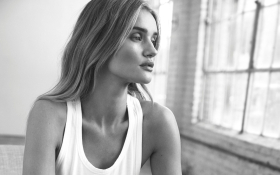 Rosie Huntington-Whiteley 034 Madame Figaro 2020