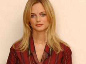 Heather Graham 22