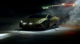 Lamborghini Huracan Sterrato 2023 005 5K
