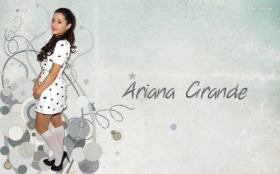 Ariana Grande 016