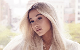 Ariana Grande 106