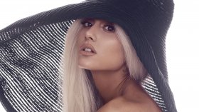 Ariana Grande 126 2020