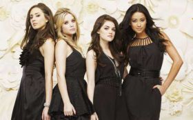 Pretty Little Liars 023