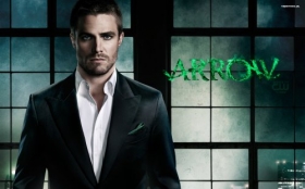 Arrow 002 Stephen Amell, Oliver Queen