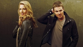 Arrow 013 Felicity Smoak i Oliver Queen