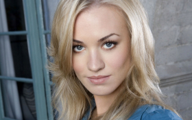 Yvonne Strahovski