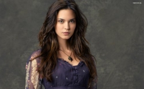 Odette Annable 005
