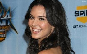 Odette Annable 009